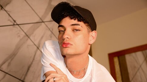 VillTroye's Hot Anal