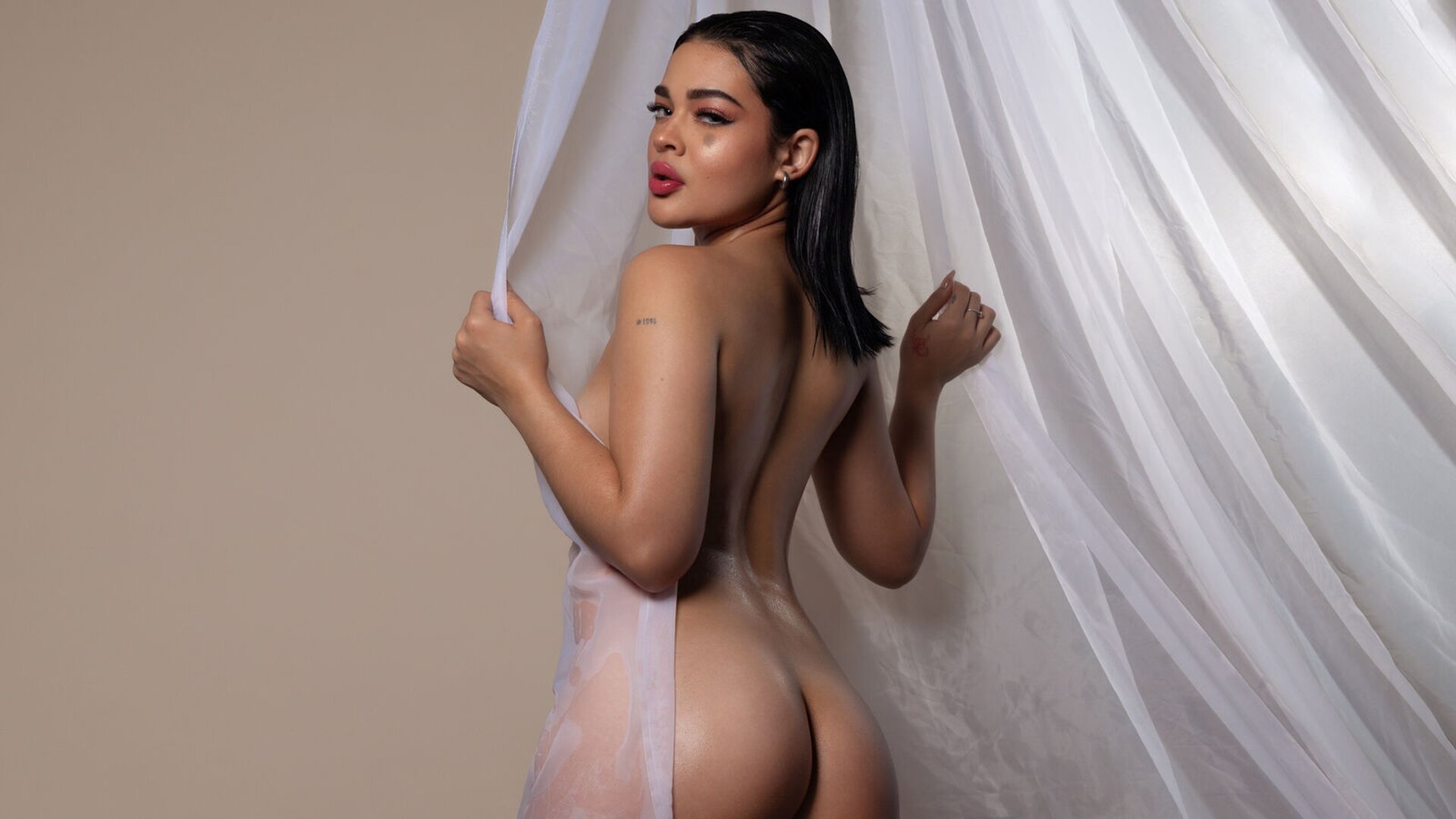 EveMercy's Hot Anal